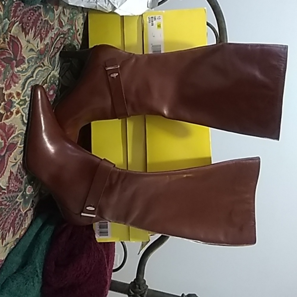 High boots, high heels